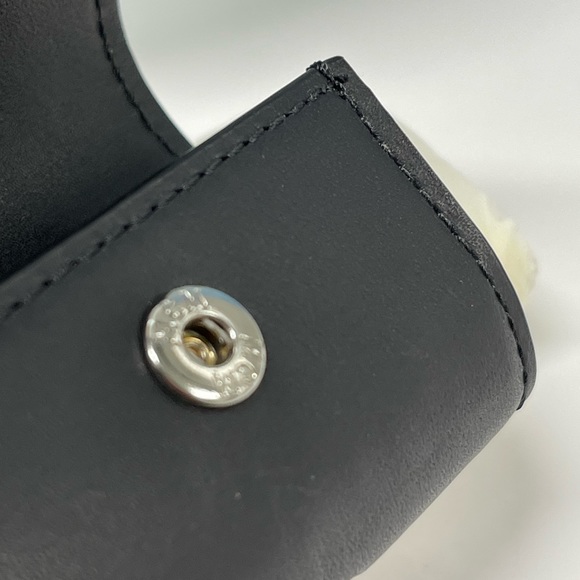 SALE HP! MCM AIRPODS CASE UNISEX - Picture 11 of 13